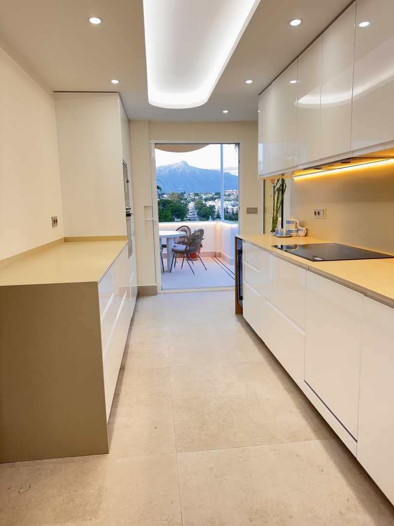 3 Bed Semi-Detached House in Guadalmina Alta