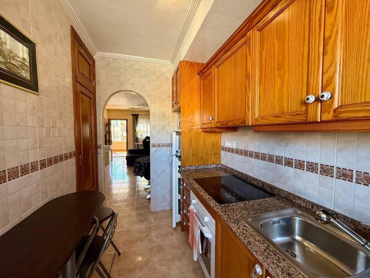 2 Bed Middle Floor Apartment in Orihuela