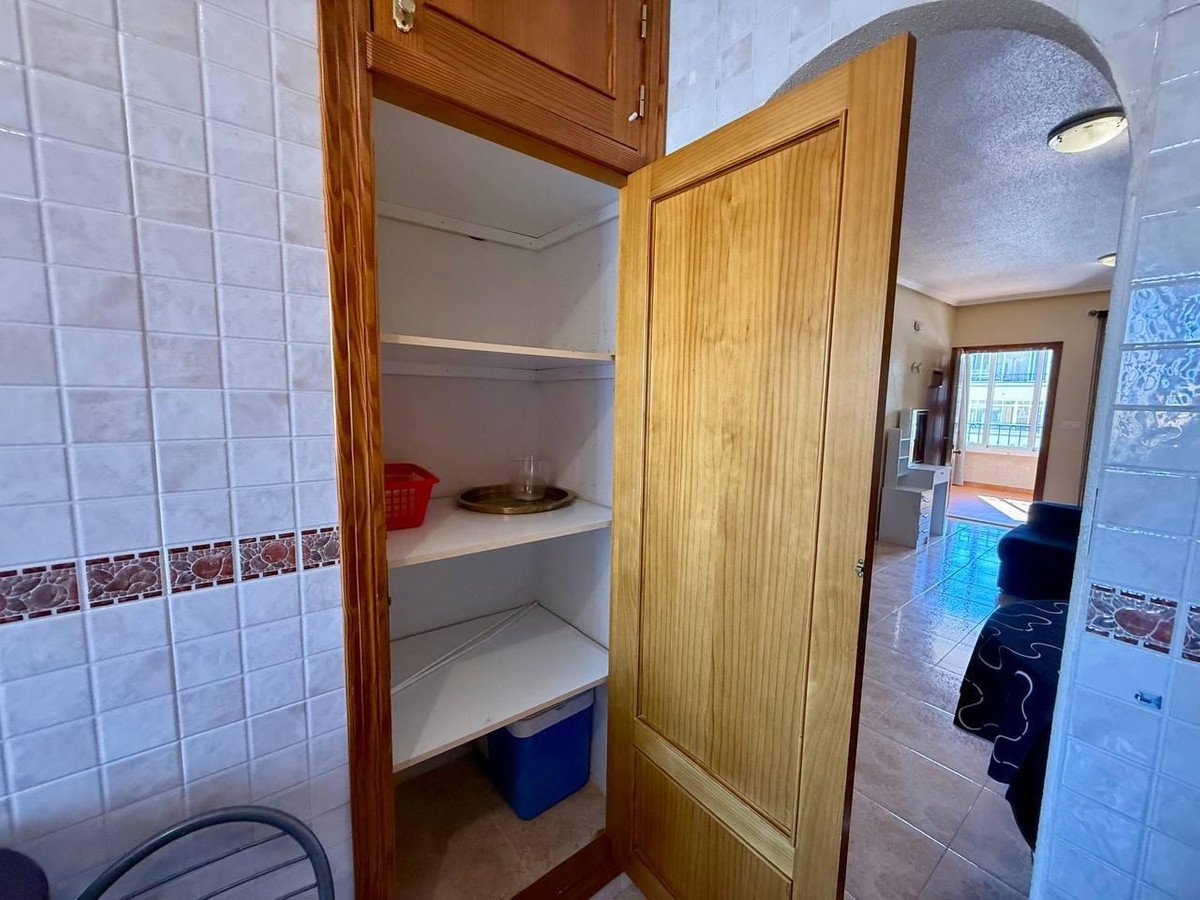 2 Bed Middle Floor Apartment in Orihuela