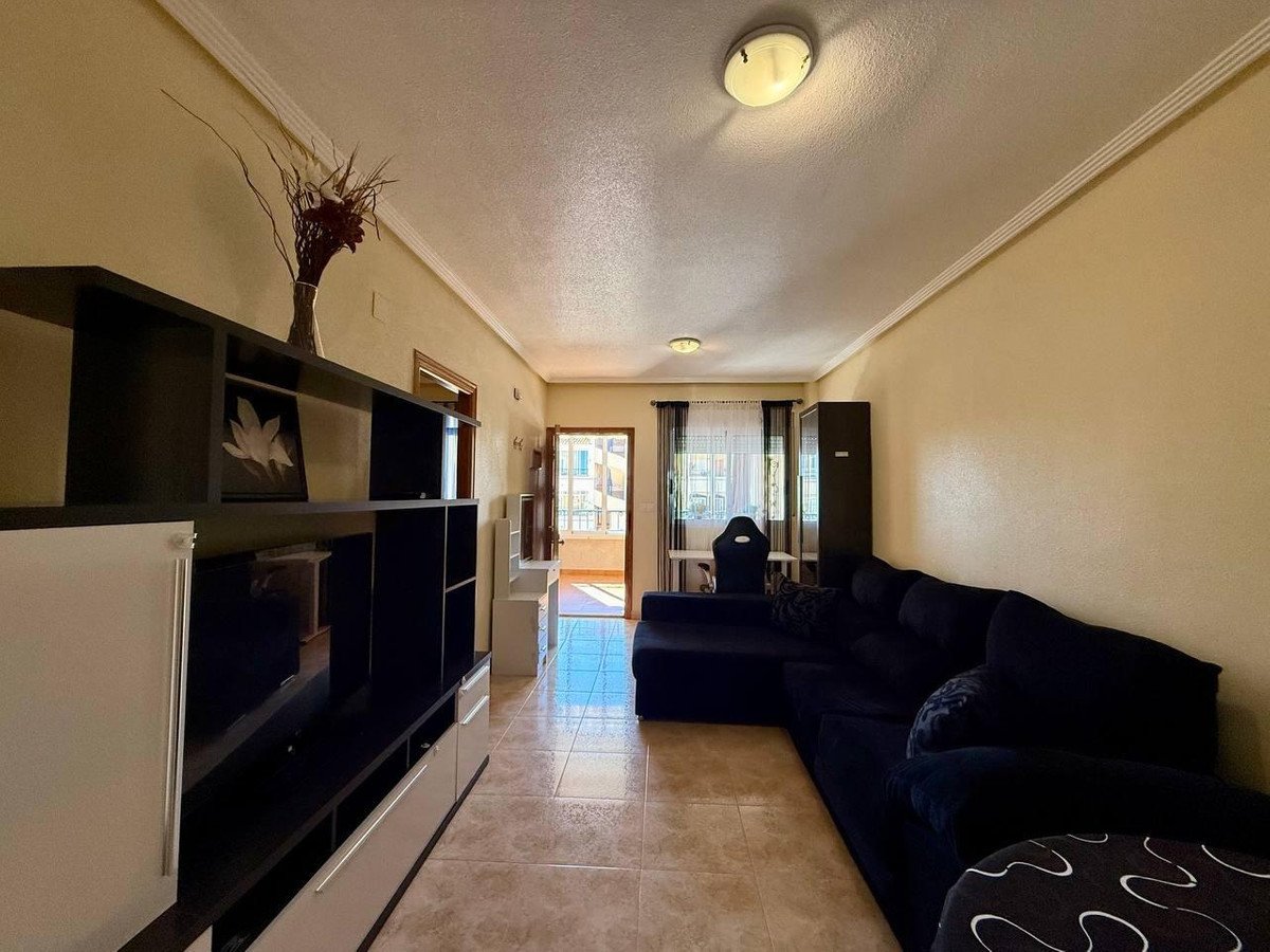 2 Bed Middle Floor Apartment in Orihuela