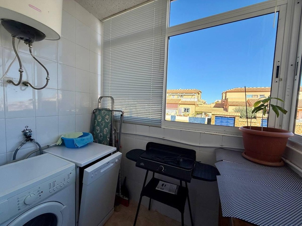 2 Bed Middle Floor Apartment in Orihuela