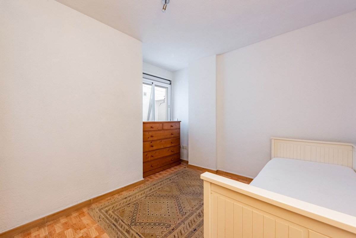 1 Bed Ground Floor Apartment in Benahavís