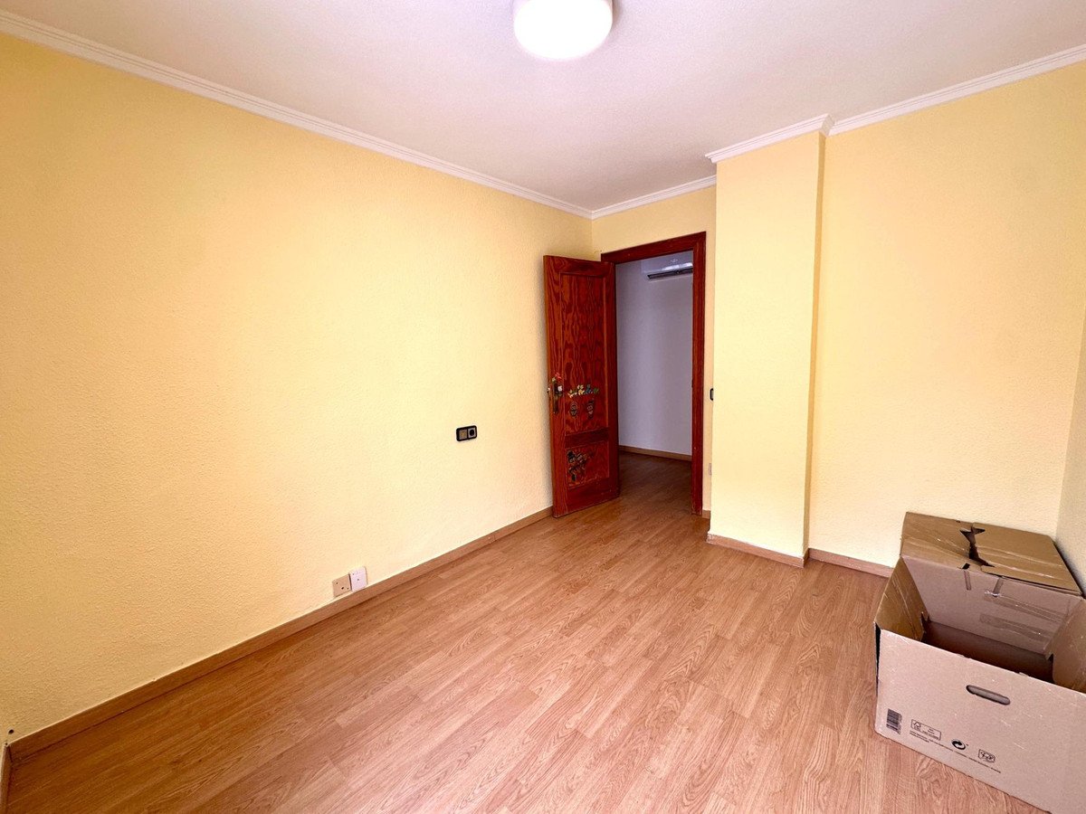 3 Bed Middle Floor Apartment in Alicante
