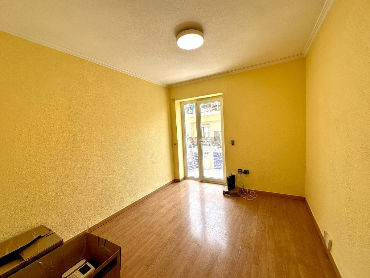 3 Bed Middle Floor Apartment in Alicante