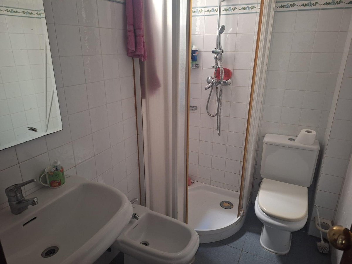 3 Bed Middle Floor Apartment in Alicante
