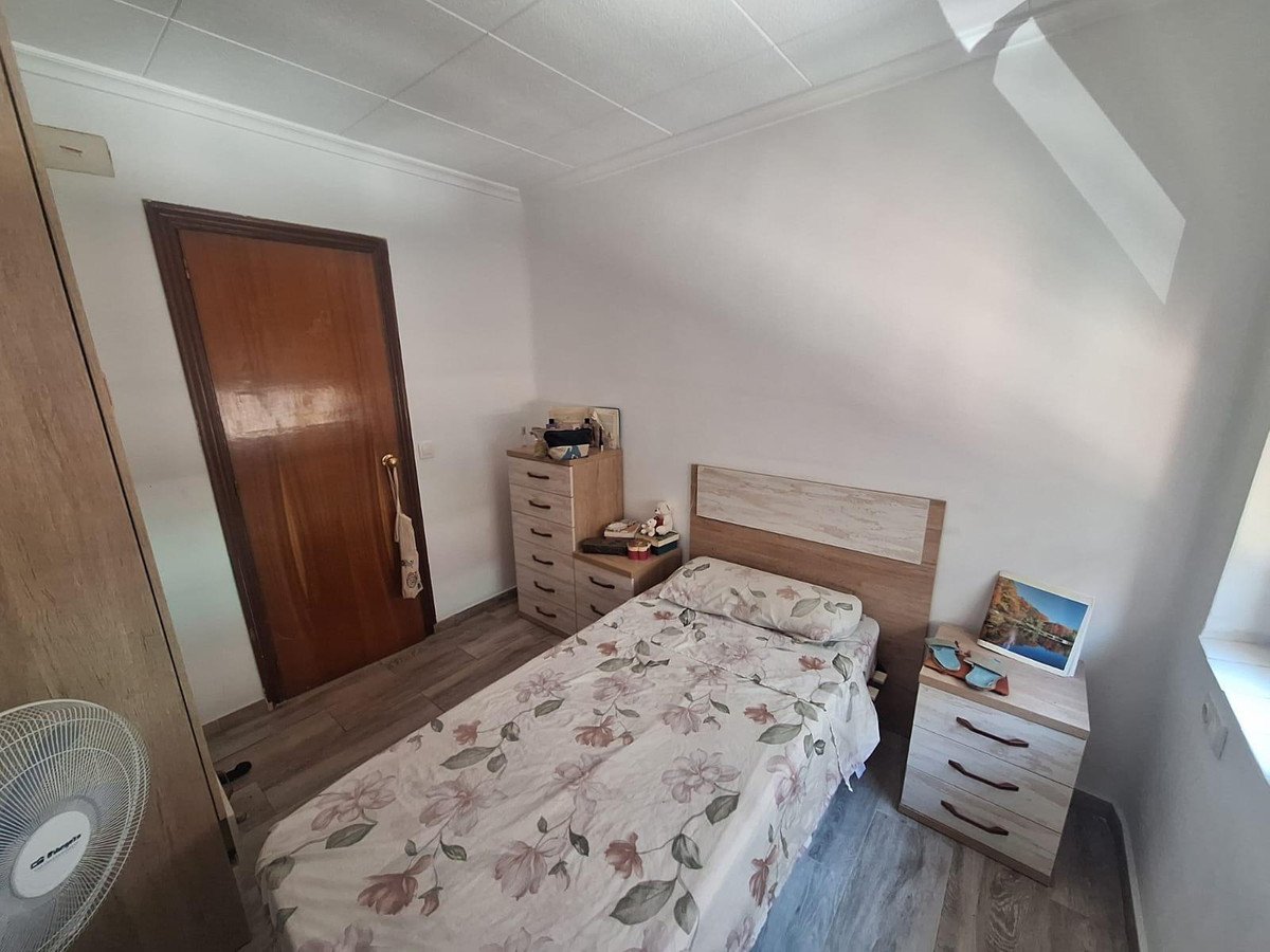 3 Bed Middle Floor Apartment in Alicante