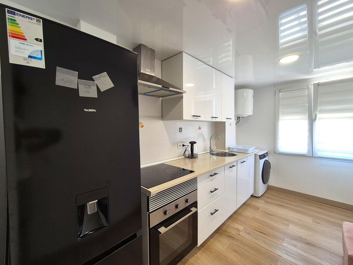 2 Bed Middle Floor Apartment in Alicante