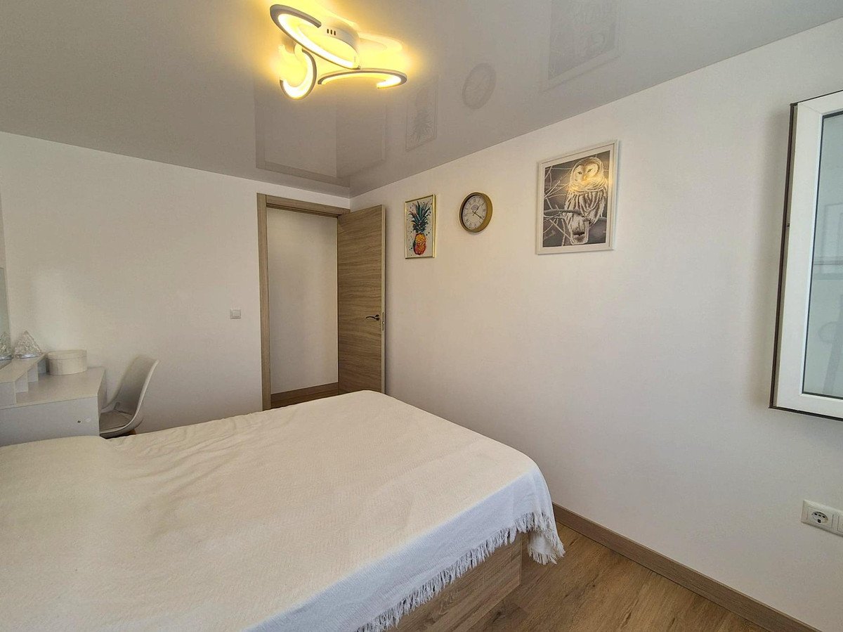 2 Bed Middle Floor Apartment in Alicante