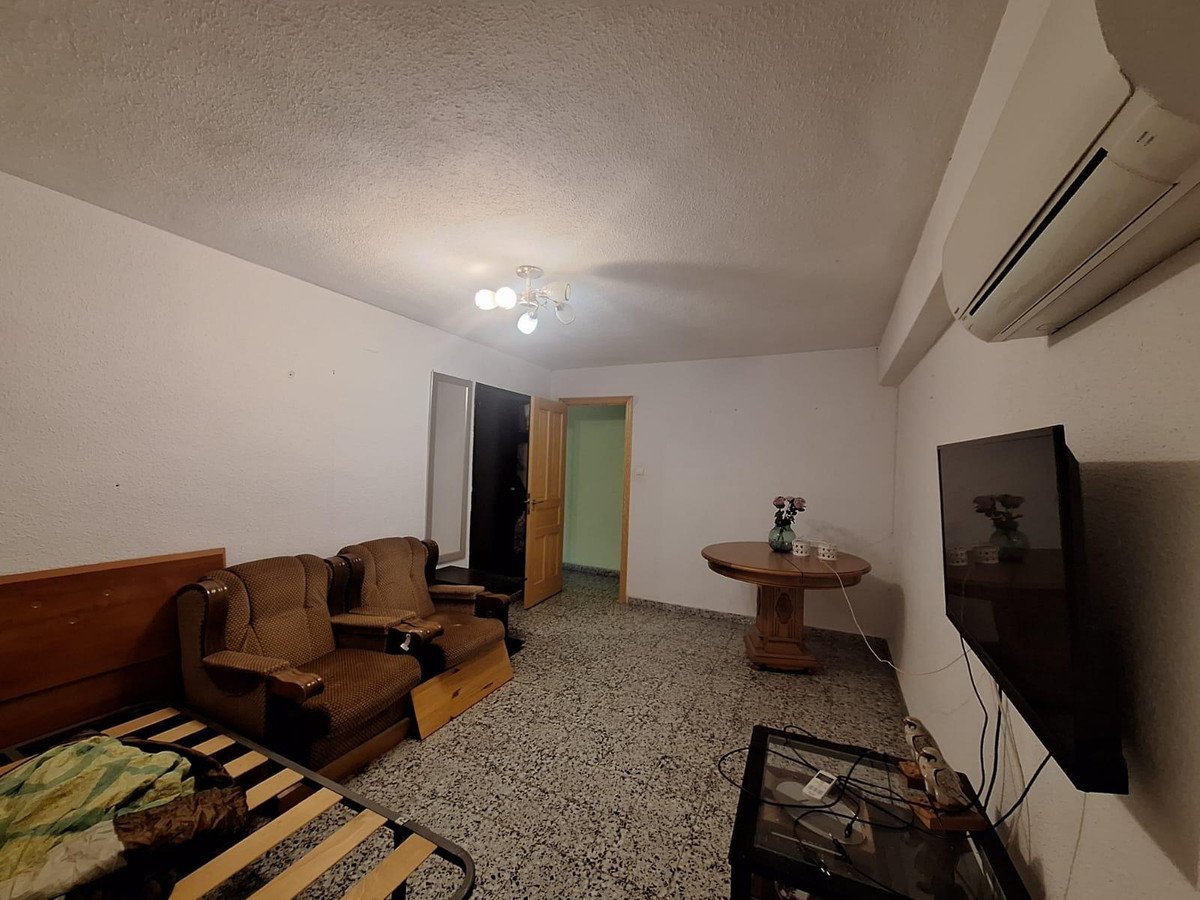 3 Bed Middle Floor Apartment in Alicante