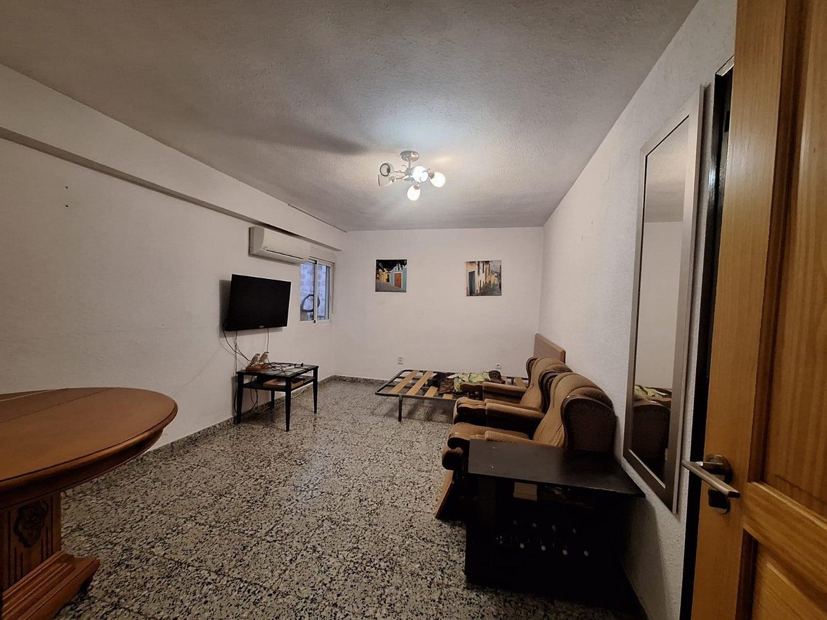 3 Bed Middle Floor Apartment in Alicante