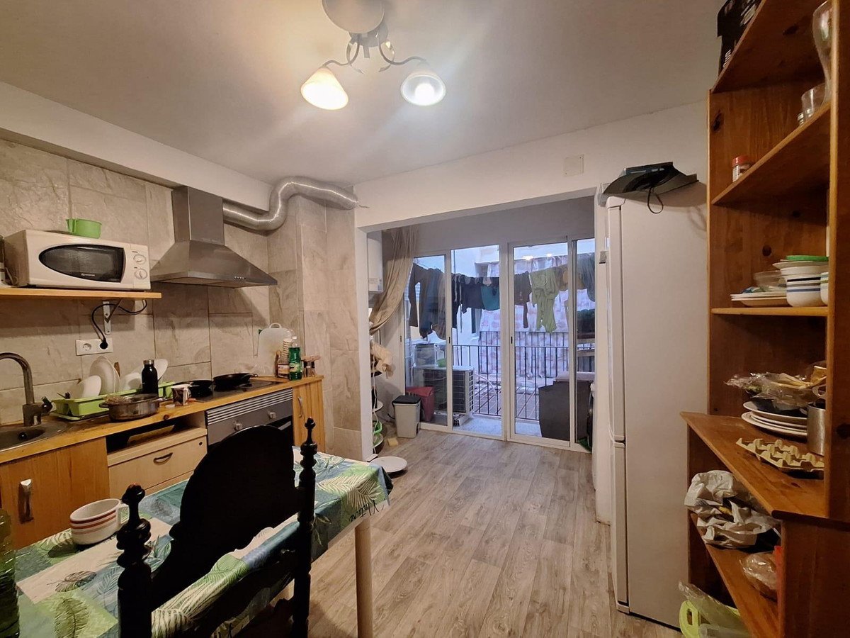 3 Bed Middle Floor Apartment in Alicante