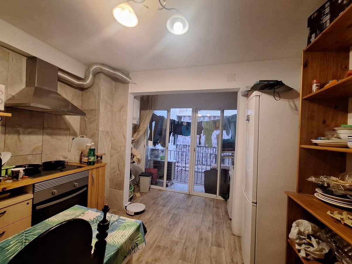 3 Bed Middle Floor Apartment in Alicante