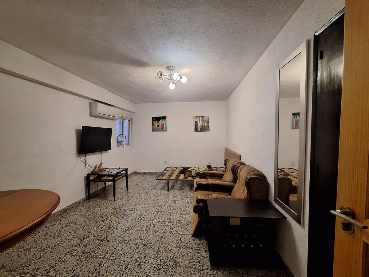 3 Bed Middle Floor Apartment in Alicante