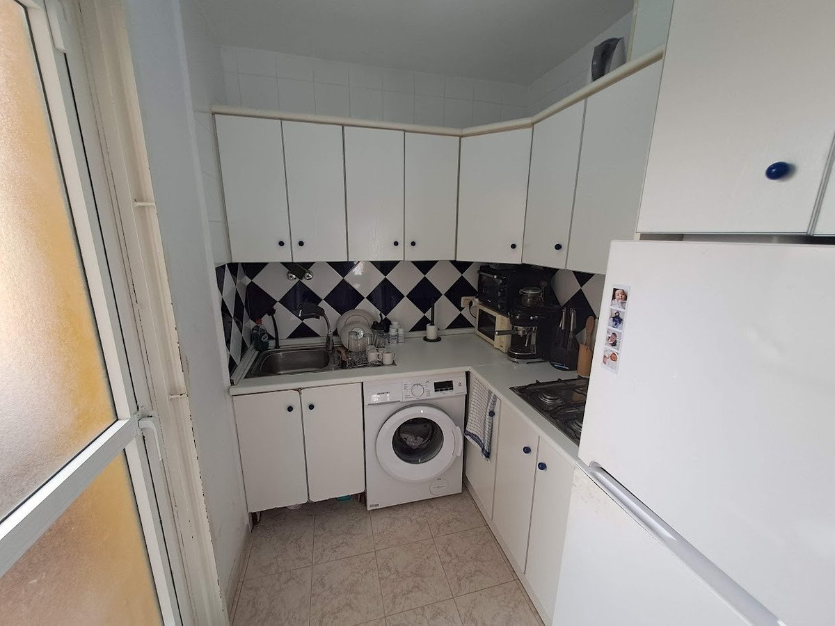 2 Bed Middle Floor Apartment in La Mata