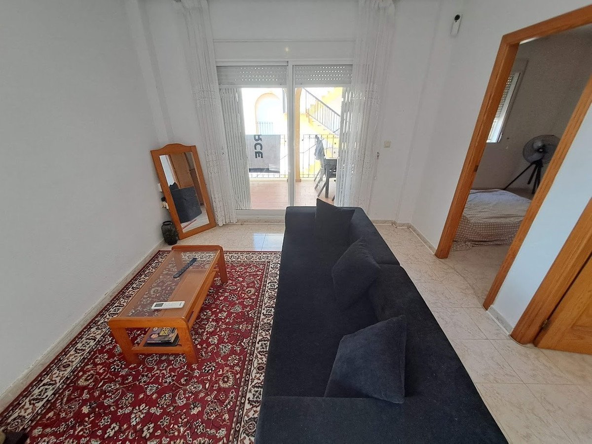 2 Bed Middle Floor Apartment in La Mata