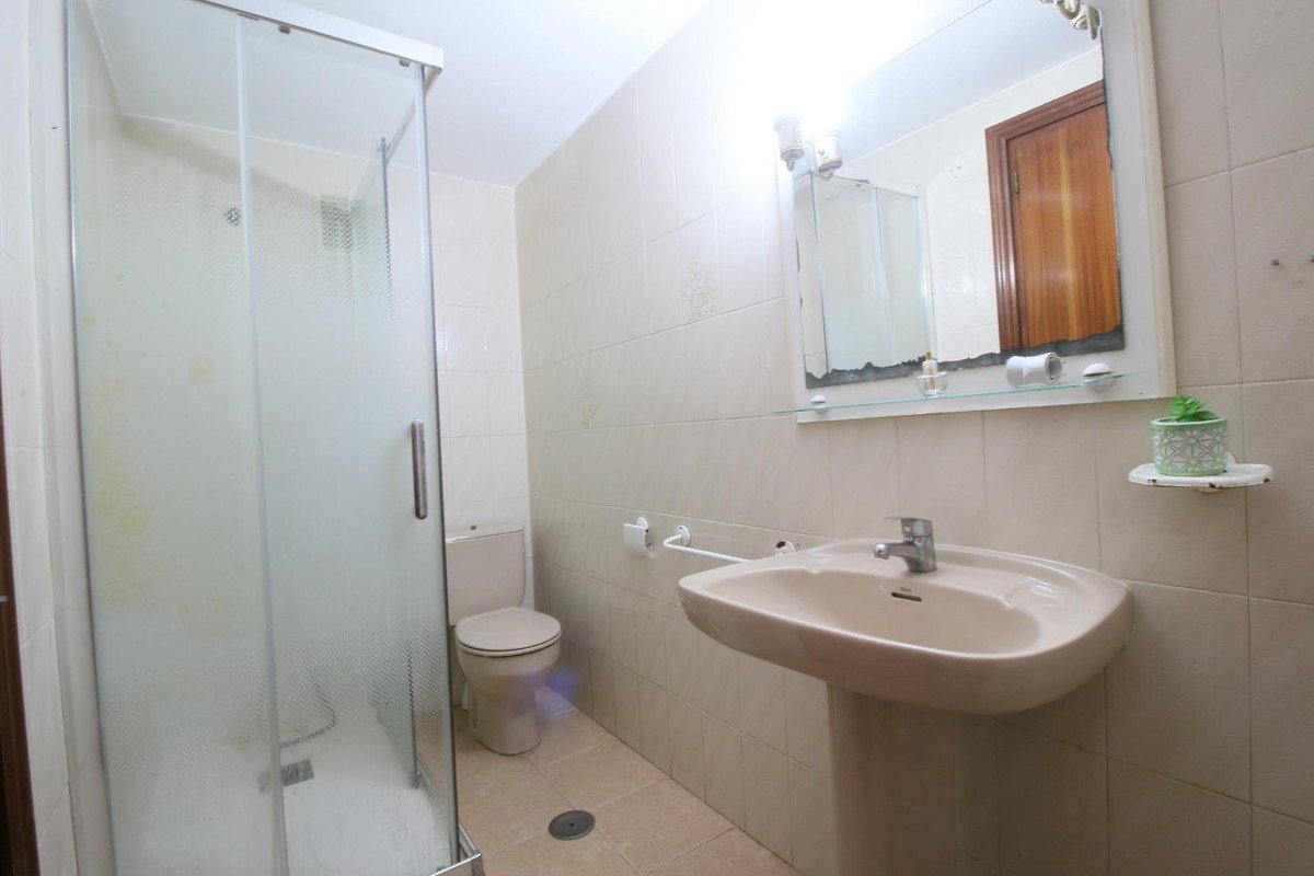 3 Bed Middle Floor Apartment in Alicante