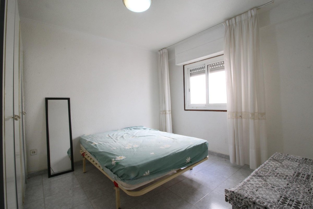 3 Bed Middle Floor Apartment in Alicante