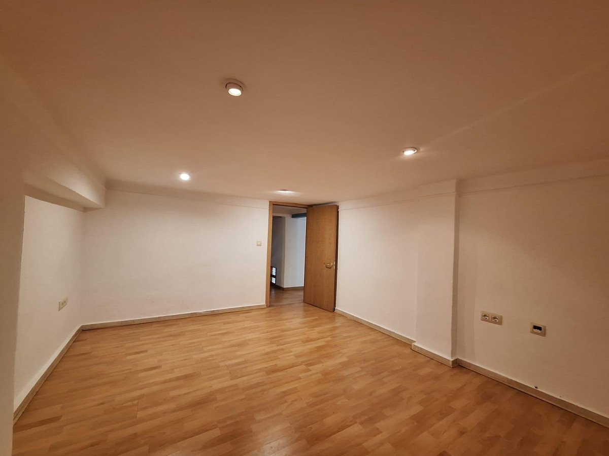 3 Bed Middle Floor Apartment in Alicante
