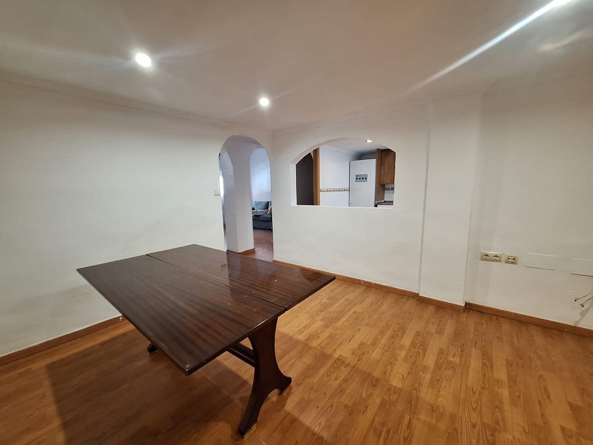 3 Bed Middle Floor Apartment in Alicante