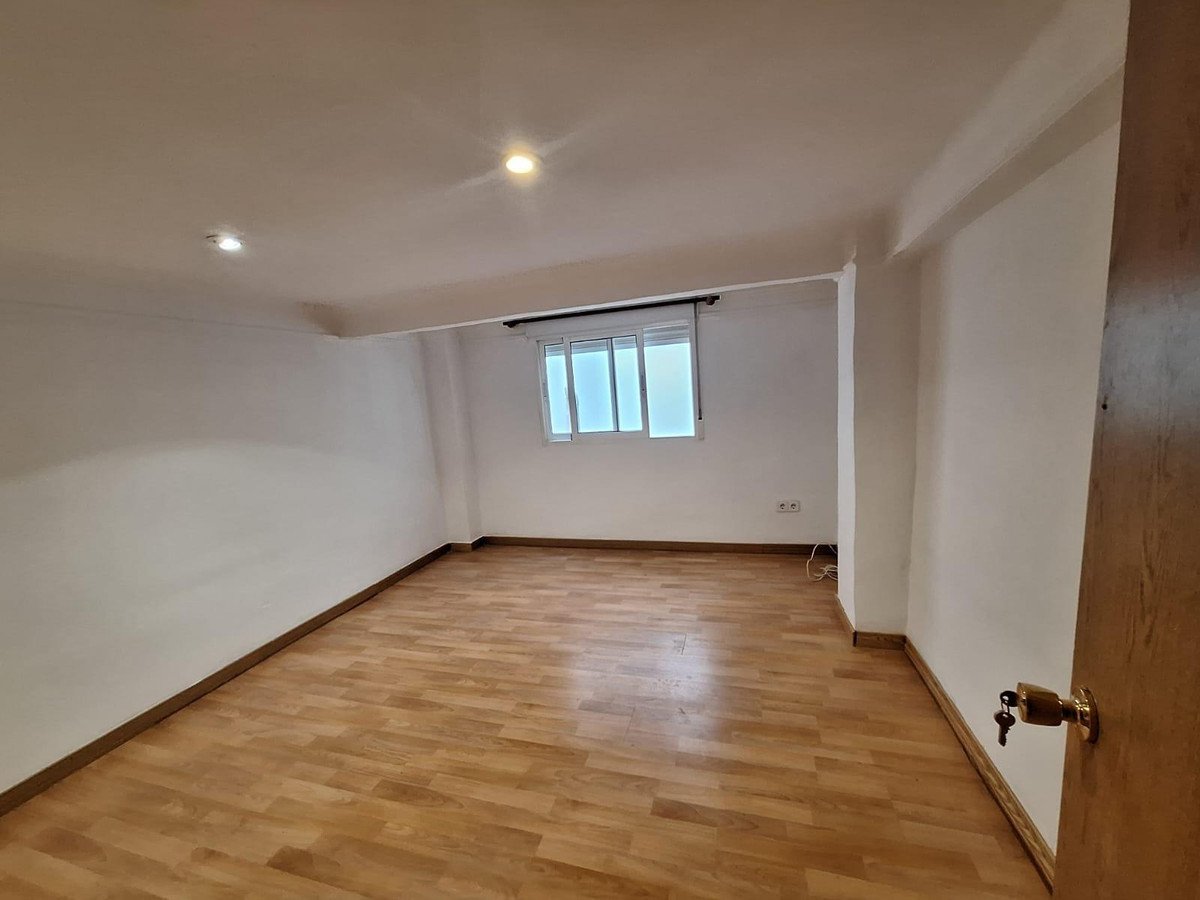 3 Bed Middle Floor Apartment in Alicante