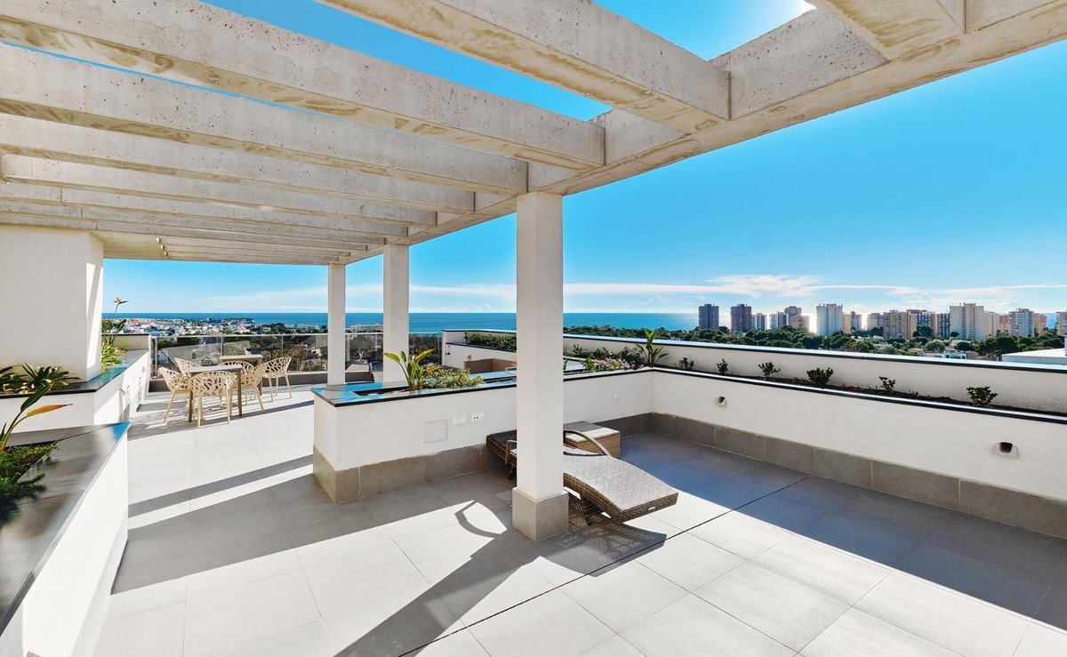 2 Bed Ground Floor Apartment in Campoamor