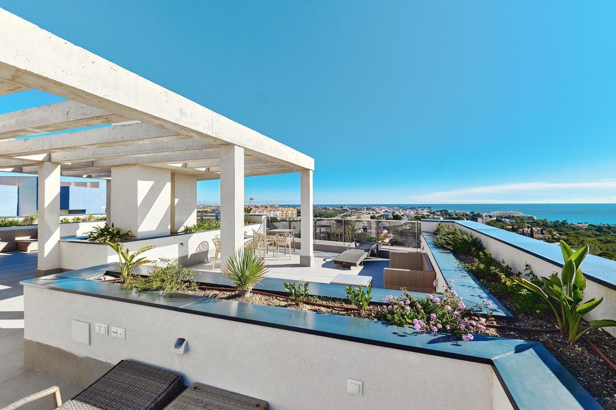 2 Bed Ground Floor Apartment in Campoamor