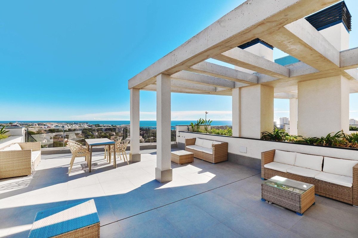 2 Bed Ground Floor Apartment in Campoamor