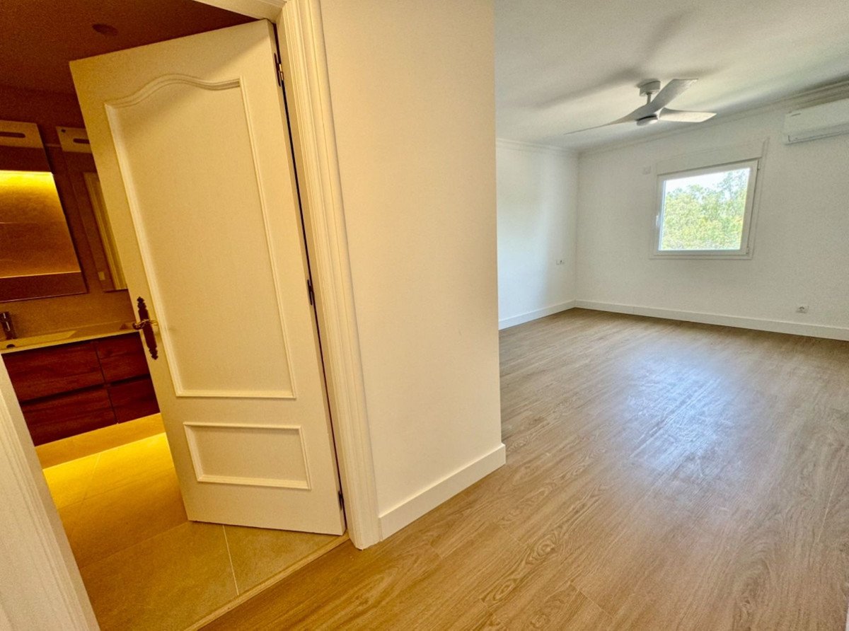 2 Bed Middle Floor Apartment in Atalaya