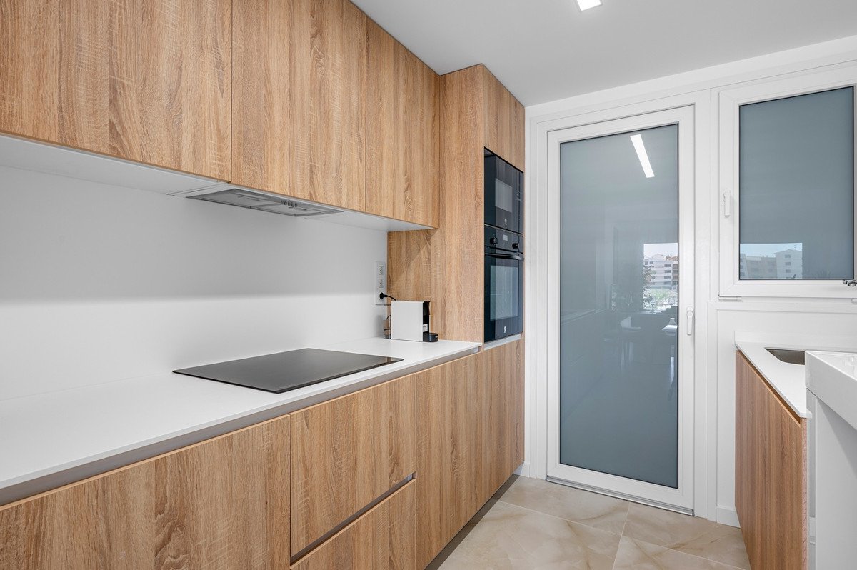 2 Bed Middle Floor Apartment in Punta Prima