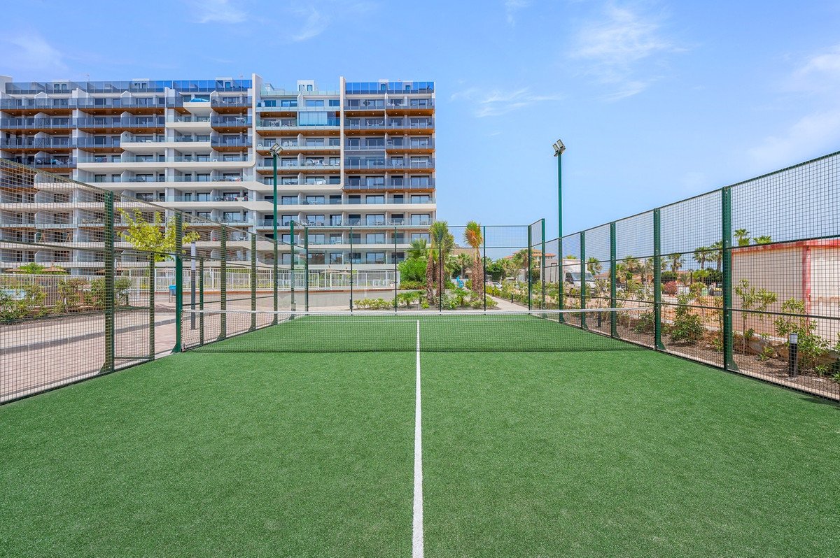 2 Bed Middle Floor Apartment in Punta Prima