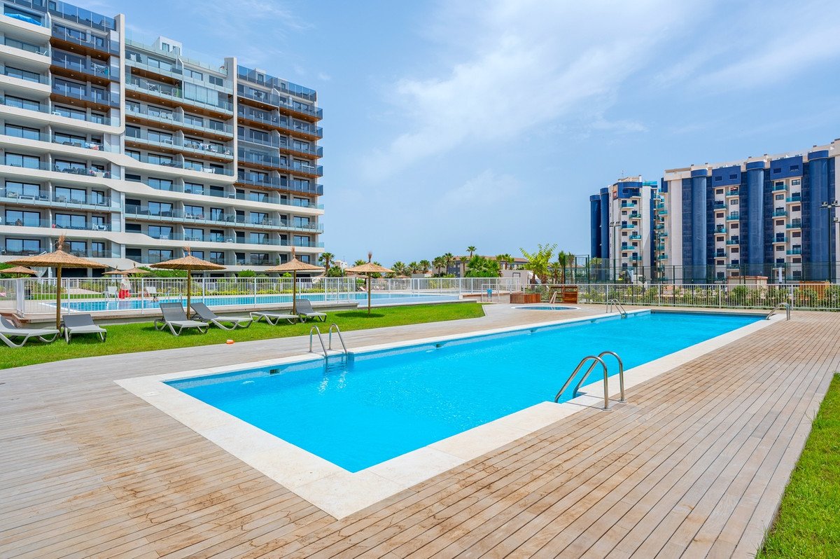 2 Bed Middle Floor Apartment in Punta Prima