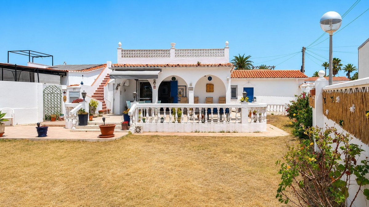 2 Bed Detached Villa in El Faro