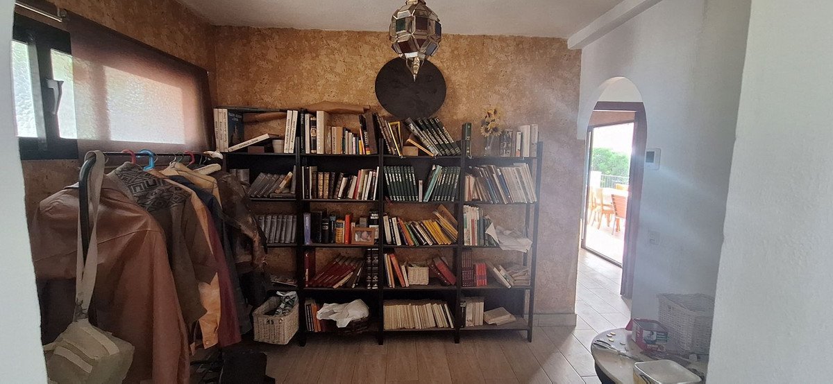 4 Bed Detached Villa in Torreblanca