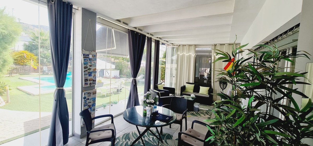 4 Bed Detached Villa in Alhaurín de la Torre
