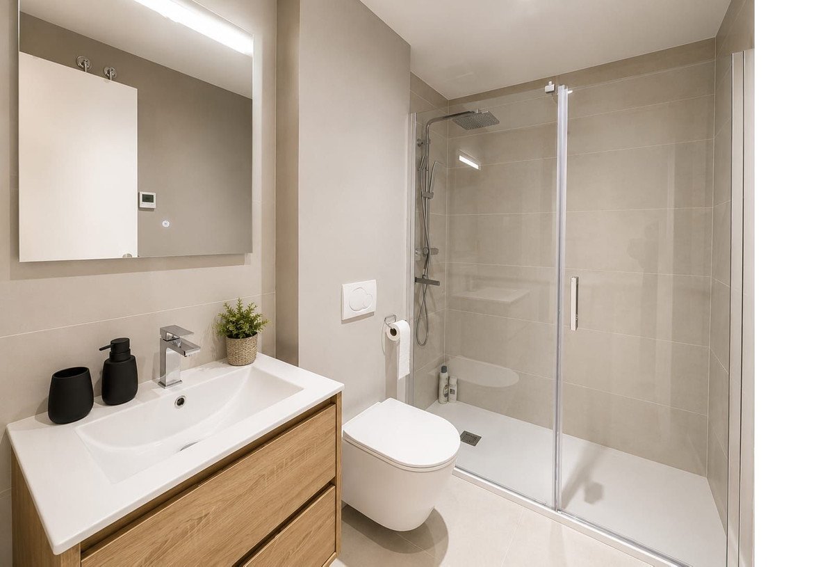 2 Bed Middle Floor Apartment in Higueron