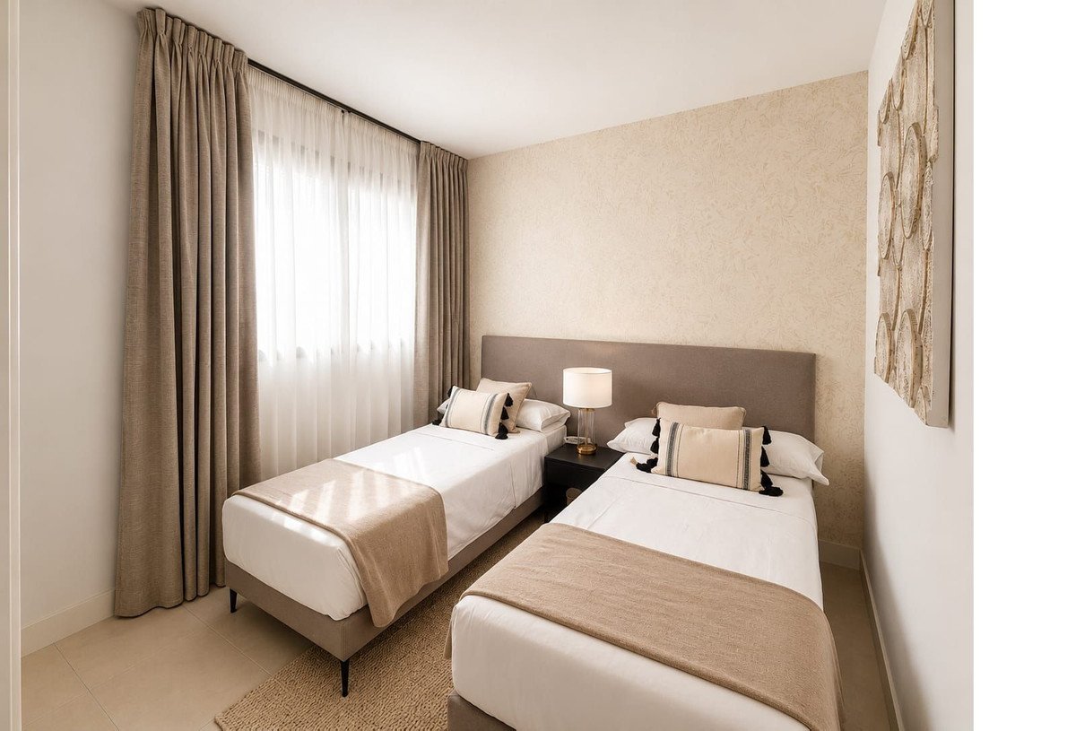 2 Bed Middle Floor Apartment in Higueron