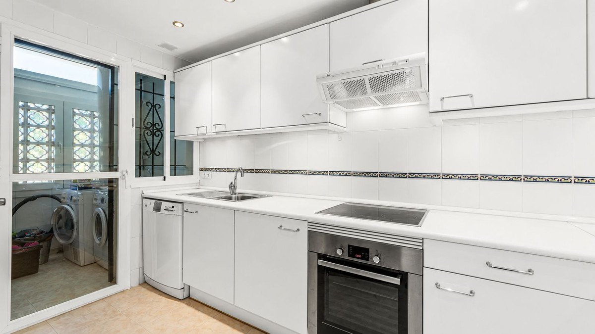3 Bed Penthouse Duplex in Costabella