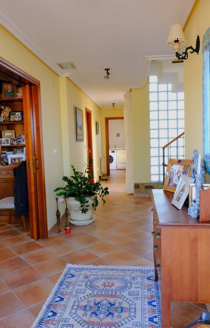 5 Bed Townhouse in Orihuela