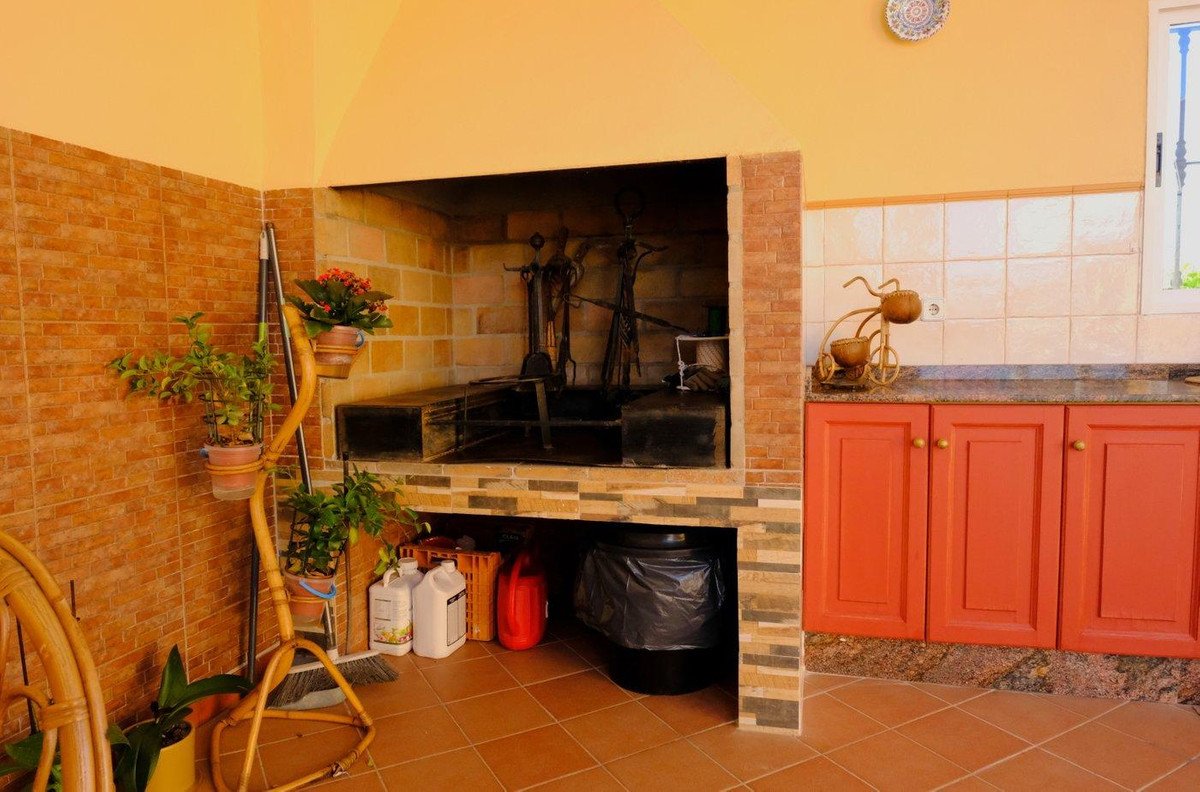5 Bed Townhouse in Orihuela