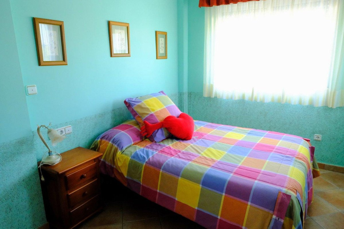 5 Bed Townhouse in Orihuela