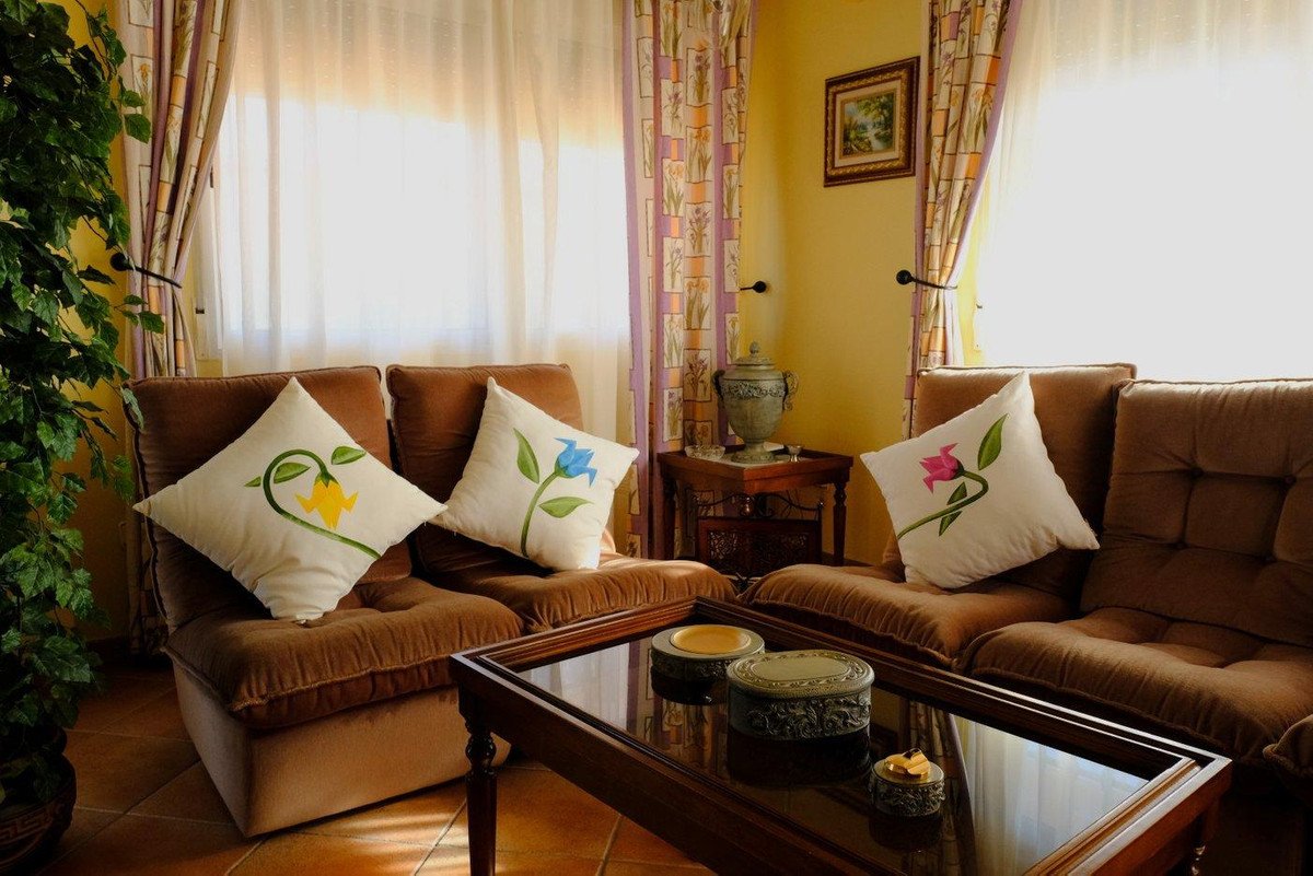 5 Bed Townhouse in Orihuela