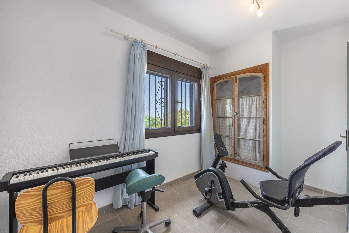 4 Bed Detached Villa in Punta Chullera