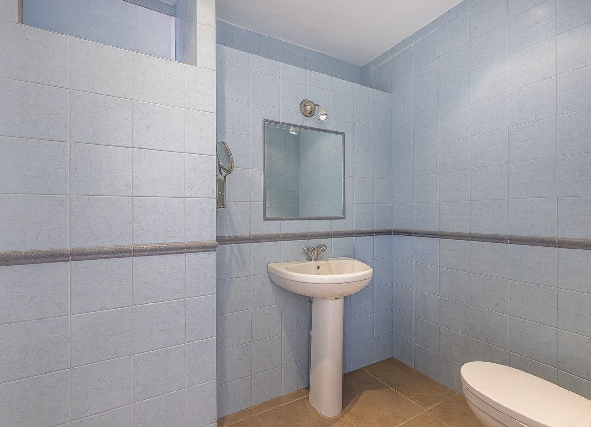 4 Bed Detached Villa in Punta Chullera