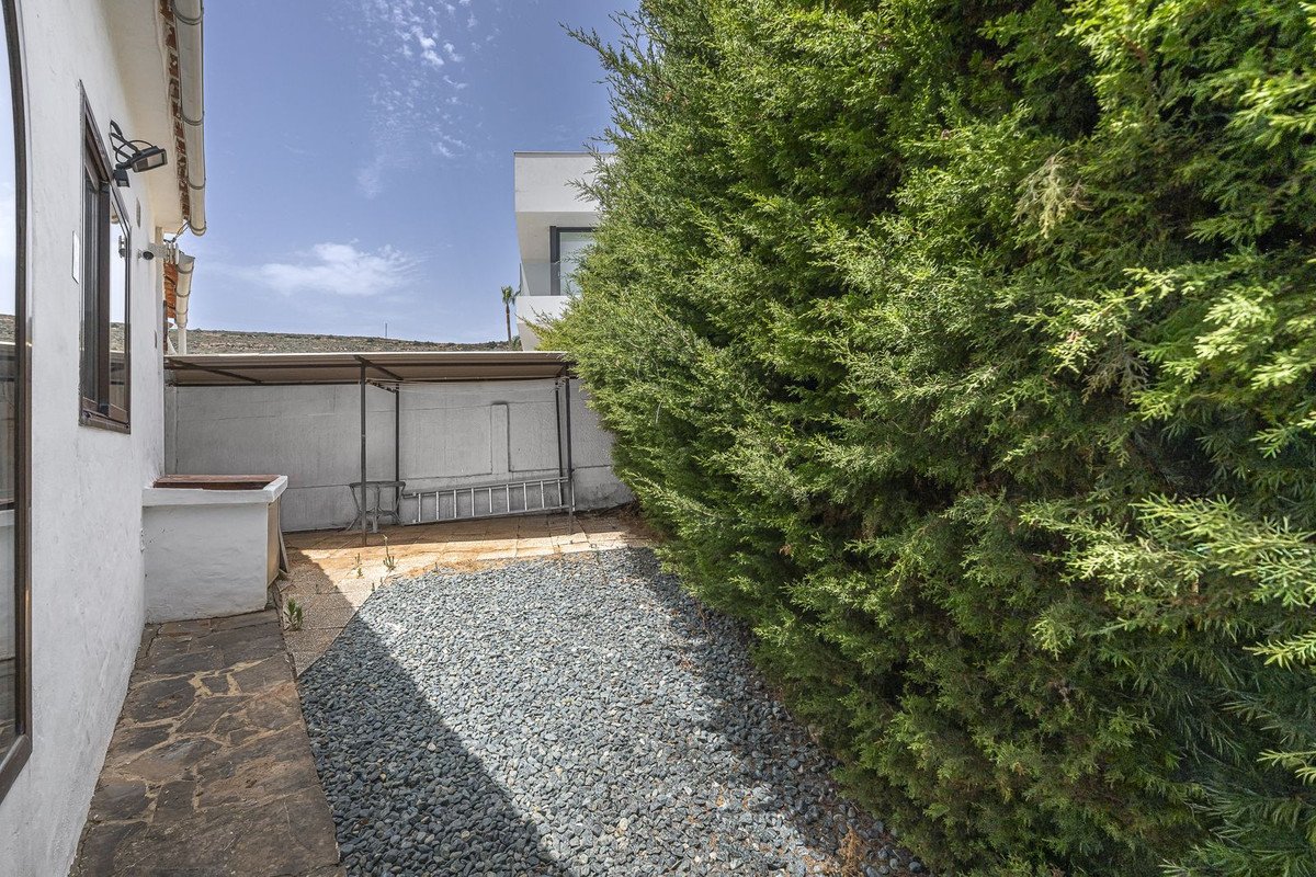 4 Bed Detached Villa in Punta Chullera