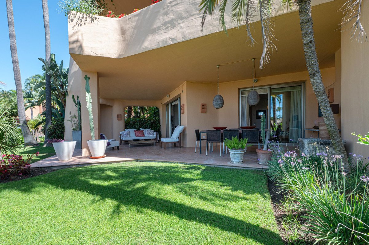 2 Bed Ground Floor Apartment in Sierra Blanca