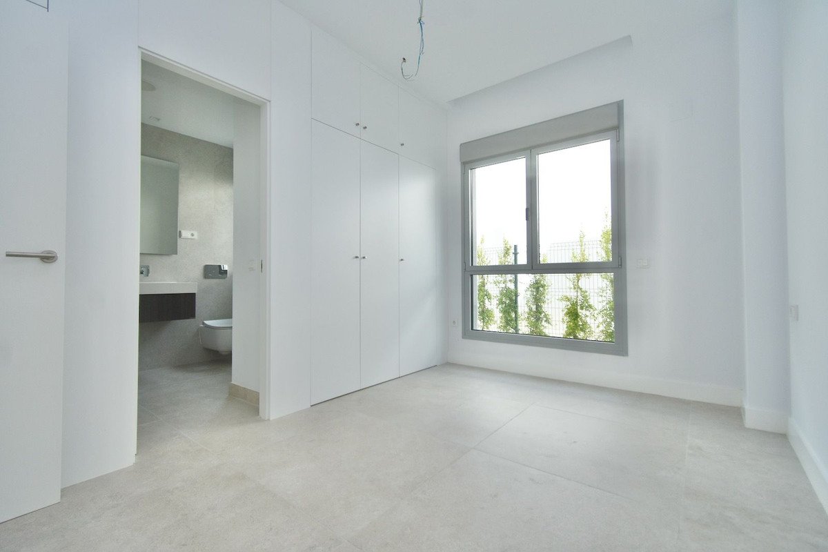 3 Bed Ground Floor Apartment in Santa Clara