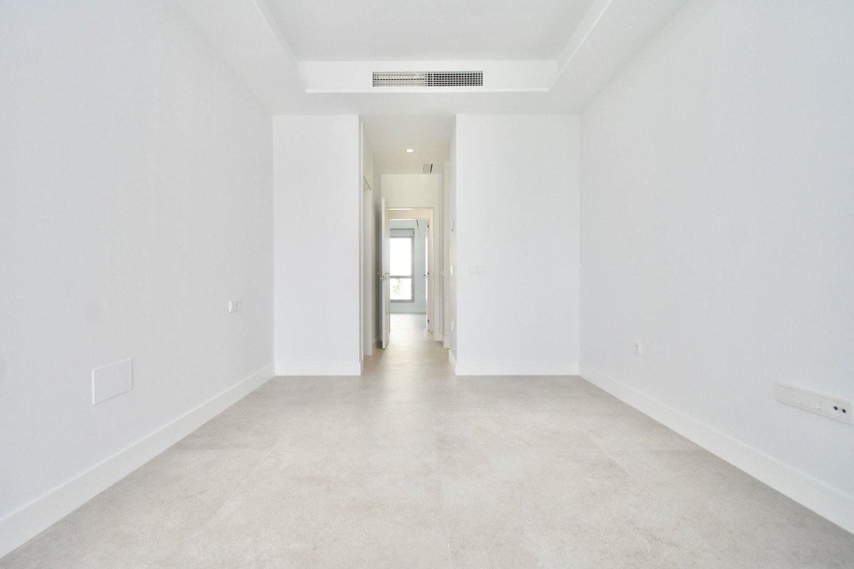 3 Bed Ground Floor Apartment in Santa Clara