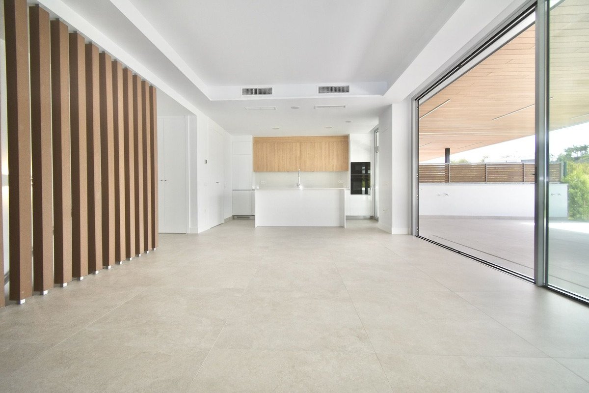 3 Bed Ground Floor Apartment in Santa Clara