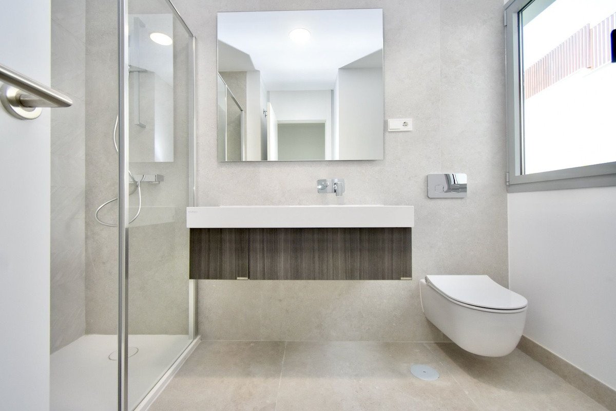 3 Bed Ground Floor Apartment in Santa Clara