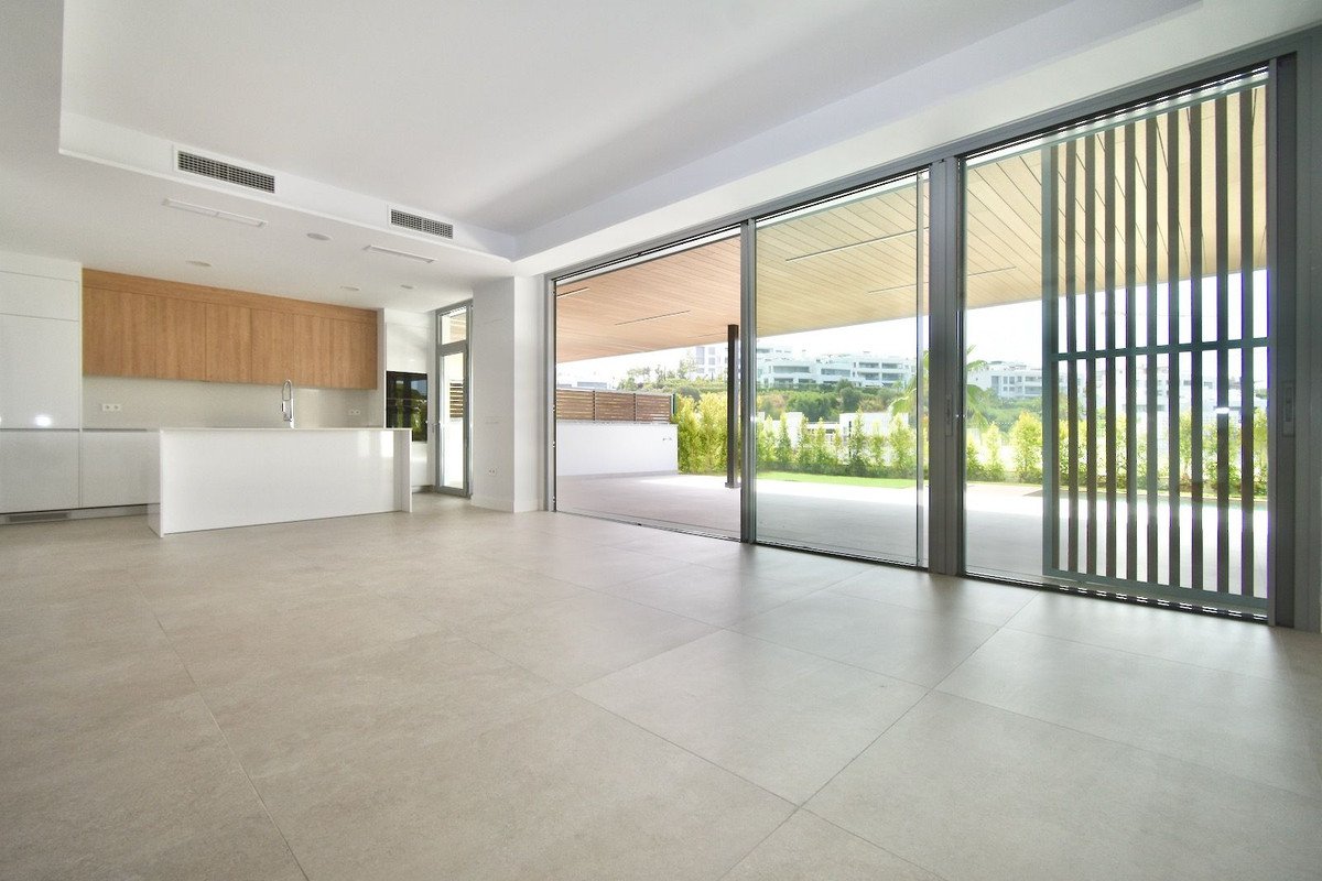 3 Bed Ground Floor Apartment in Santa Clara